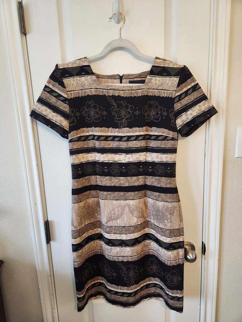 90s Vintage Floral and Geometric Print Short Sleeve Dress